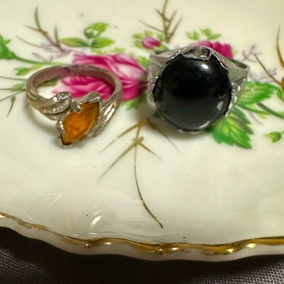 2 vintage rings - Picture 1 of 5